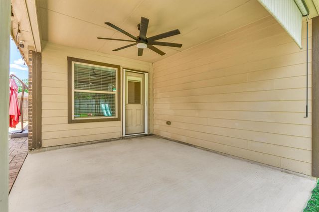 2232 Buck Hollow Court, Conroe, TX 77304