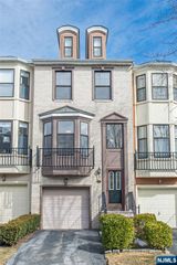 431 Hartford Drive 4032, Nutley, NJ 07110