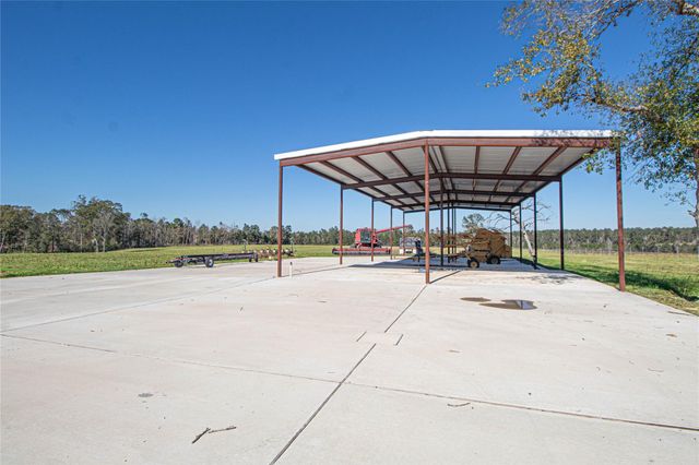 1275 Castlewood Road, Livingston, TX 77351