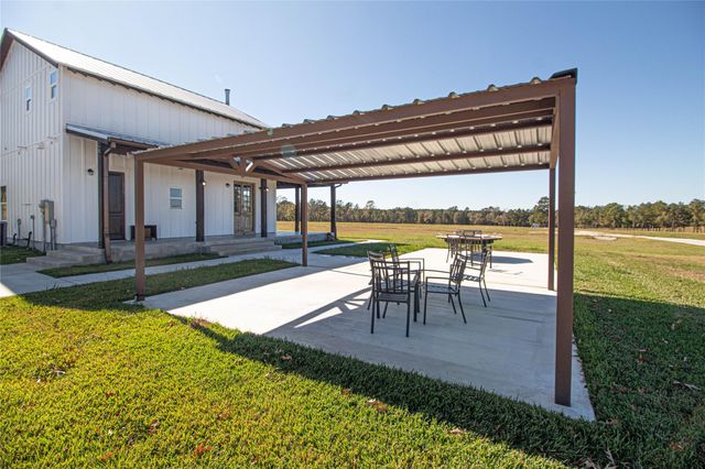 1275 Castlewood Road, Livingston, TX 77351