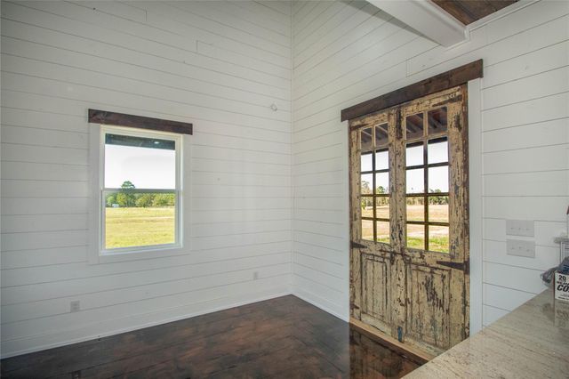 1275 Castlewood Road, Livingston, TX 77351