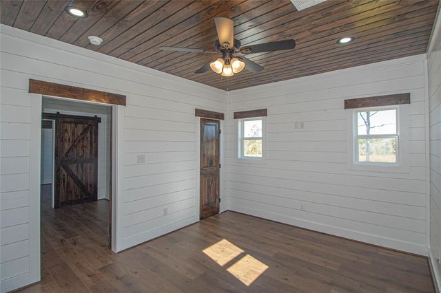 1275 Castlewood Road, Livingston, TX 77351