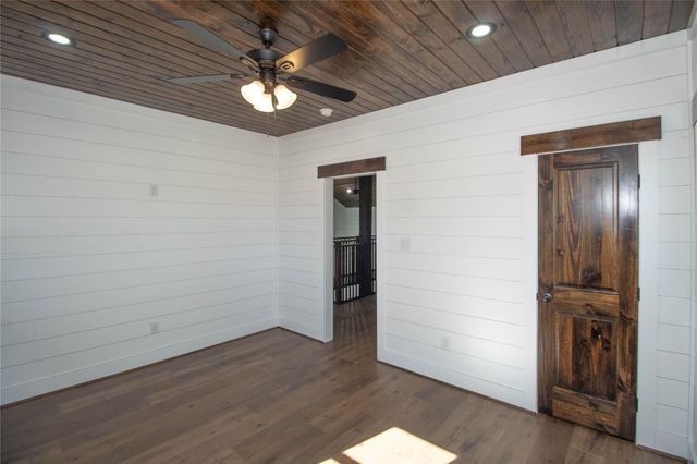 1275 Castlewood Road, Livingston, TX 77351