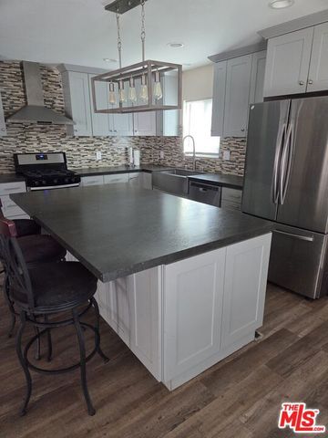 2207 Braeburn Avenue, Fullerton, CA 92831