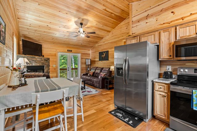 26 Carrolls Ridge, Murphy, NC 28906