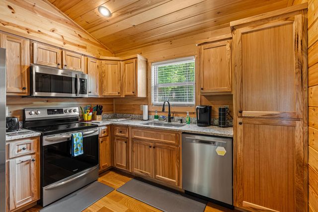 26 Carrolls Ridge, Murphy, NC 28906