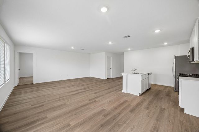 11822 Serenas Song Drive, Willis, TX 77318