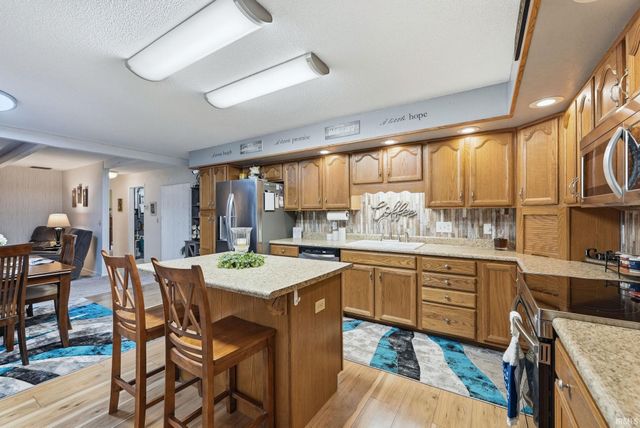 5101 N Timothy Way, Muncie, IN 47304