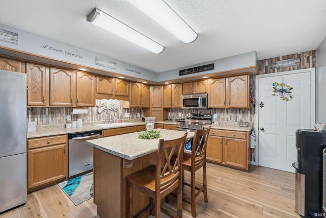 5101 N Timothy Way, Muncie, IN 47304