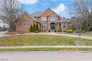 1527 Alexandria Pky SE, Canton, OH 44709