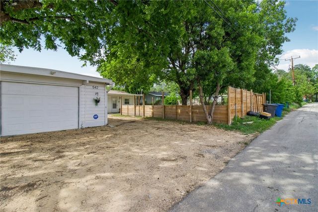 542 Williamsburg Place, San Antonio, TX 78201