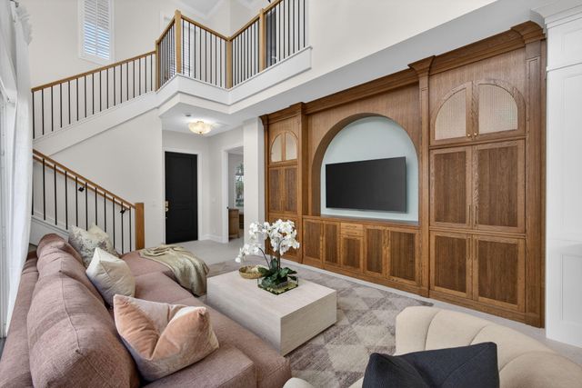 26 Stoney Drive, Palm Beach Gardens, FL 33410