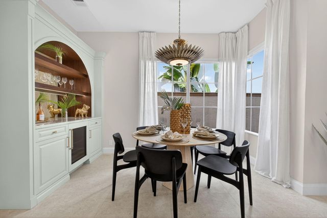 26 Stoney Drive, Palm Beach Gardens, FL 33410