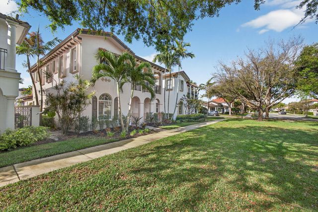 26 Stoney Drive, Palm Beach Gardens, FL 33410