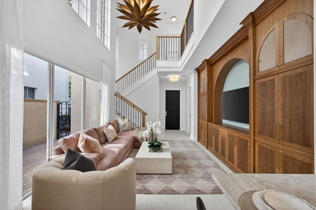 26 Stoney Drive, Palm Beach Gardens, FL 33410