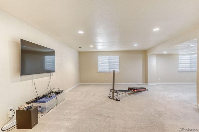 927 Champion Circle, Longmont, CO 80503