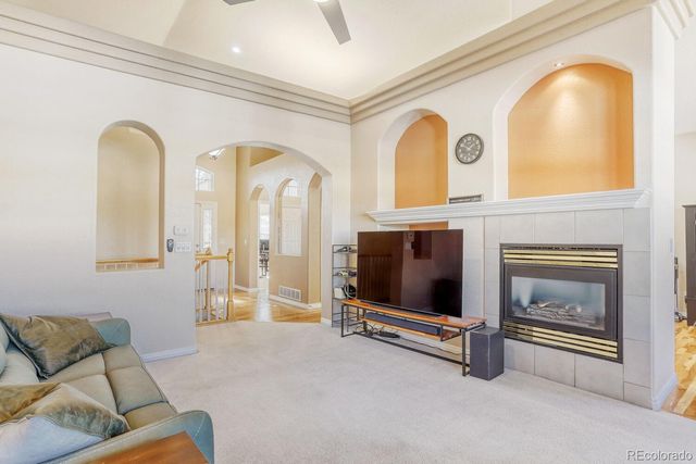 927 Champion Circle, Longmont, CO 80503