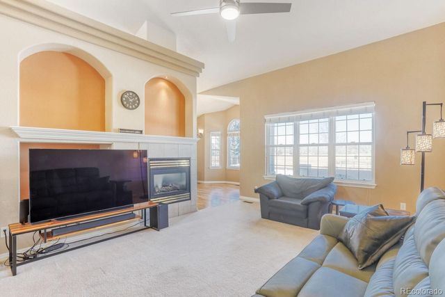 927 Champion Circle, Longmont, CO 80503