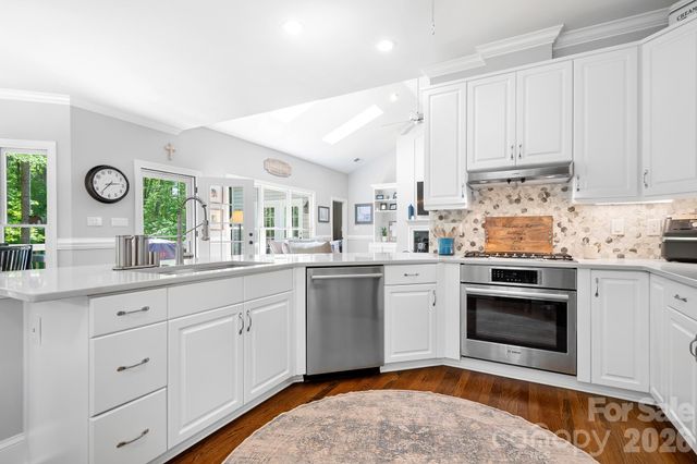 199 Buckingham Place Road, Mooresville, NC 28115