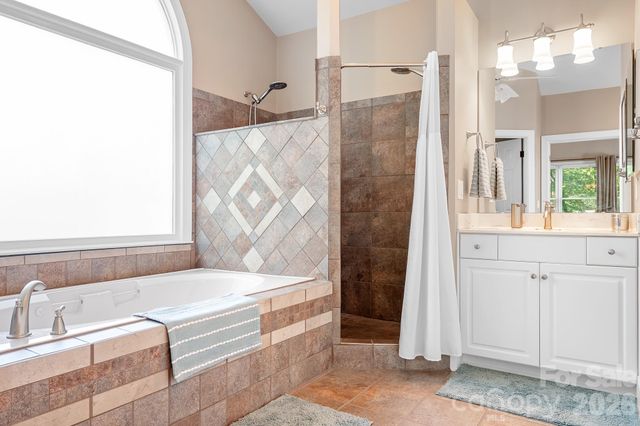 199 Buckingham Place Road, Mooresville, NC 28115