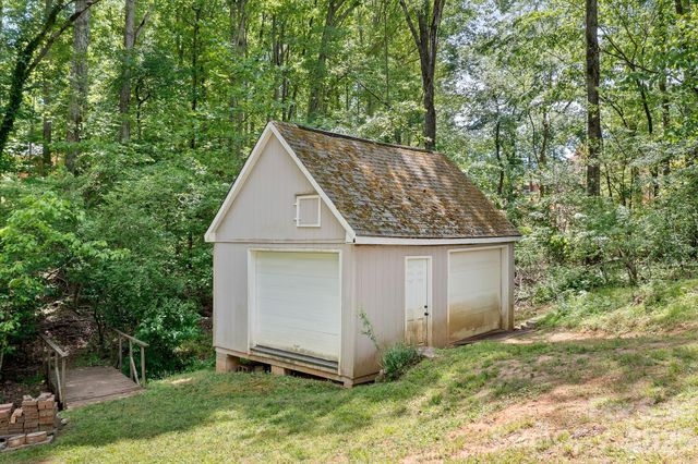 199 Buckingham Place Road, Mooresville, NC 28115