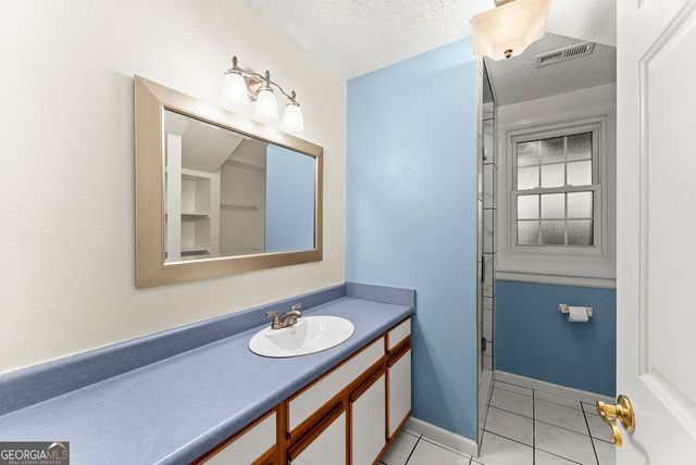 115 Country Side Drive, Mcdonough, GA 30252