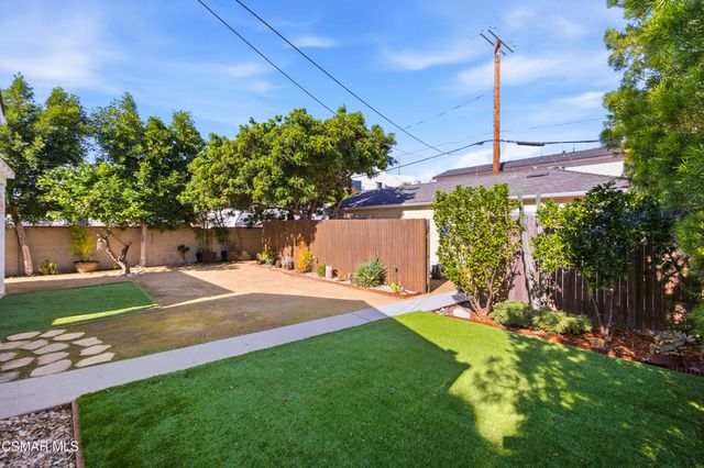 11017 Tiara Street, North Hollywood, CA 91601