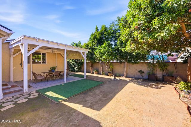 11017 Tiara Street, North Hollywood, CA 91601