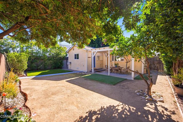 11017 Tiara Street, North Hollywood, CA 91601