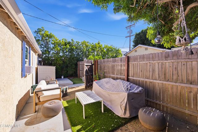 11017 Tiara Street, North Hollywood, CA 91601