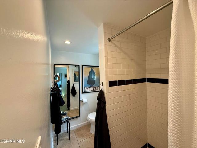 11017 Tiara Street, North Hollywood, CA 91601