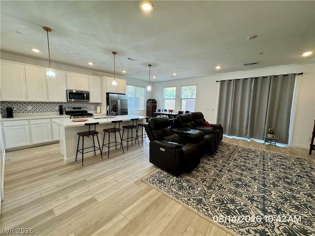 1742 Strada Nathan, Henderson, NV 89011