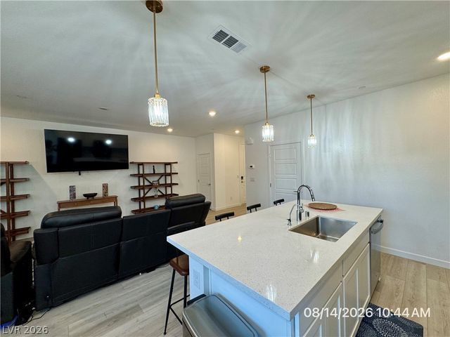 1742 Strada Nathan, Henderson, NV 89011