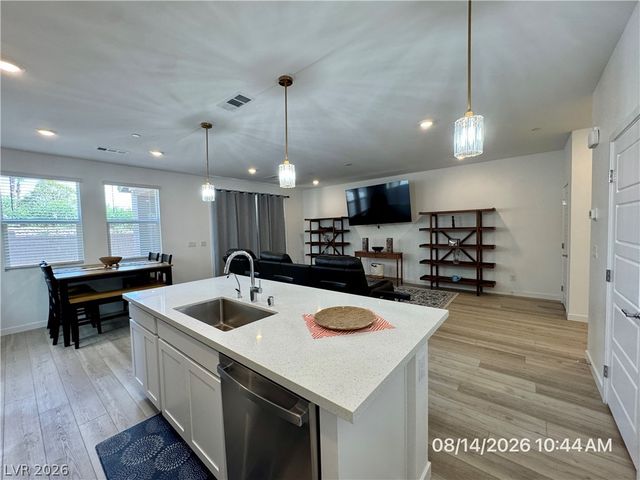 1742 Strada Nathan, Henderson, NV 89011