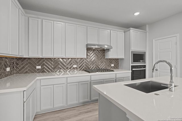 2829 Bergamot Dr., New Braunfels, TX 78130