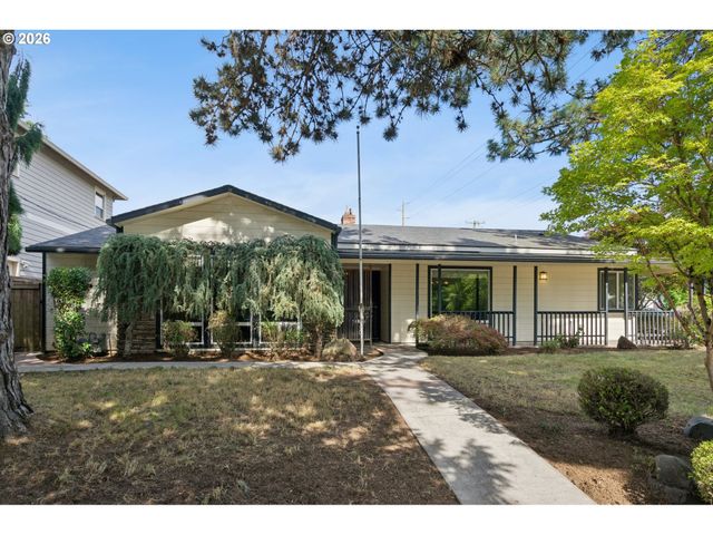 3407 Se STEELE St, Portland, OR 97202