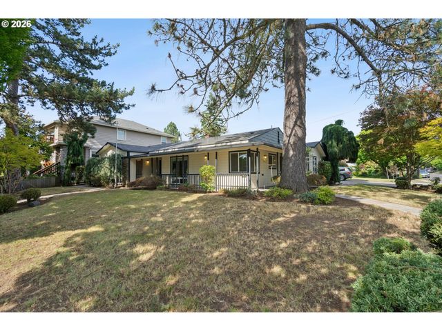 3407 Se STEELE St, Portland, OR 97202