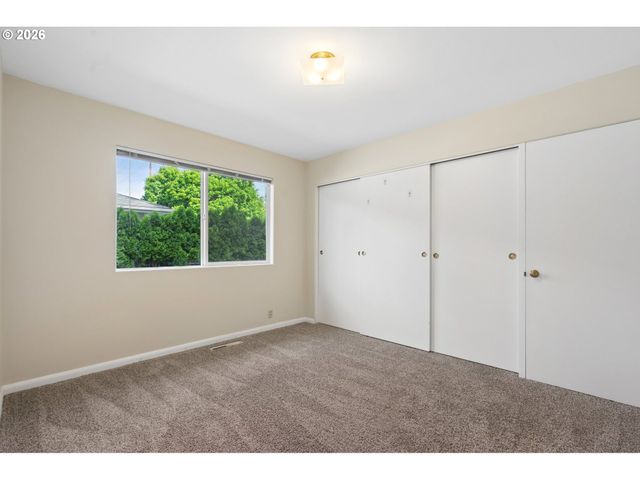 3407 Se STEELE St, Portland, OR 97202