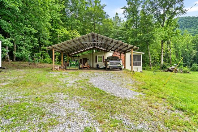 1446 Muskrat Creek Road, Hayesville, NC 28904