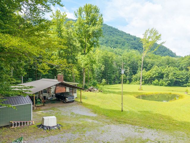1446 Muskrat Creek Road, Hayesville, NC 28904