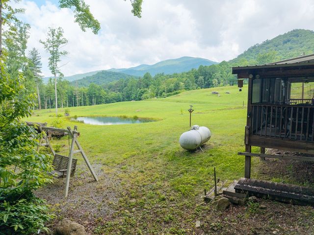 1446 Muskrat Creek Road, Hayesville, NC 28904