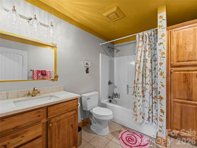 110 Mailon King Road, Leicester, NC 28748