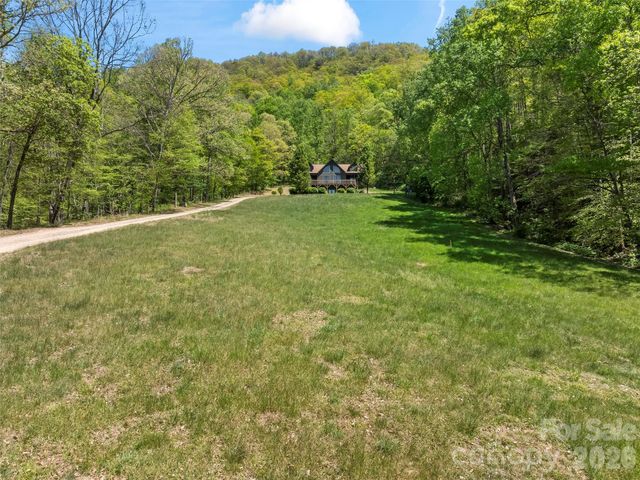 110 Mailon King Road, Leicester, NC 28748