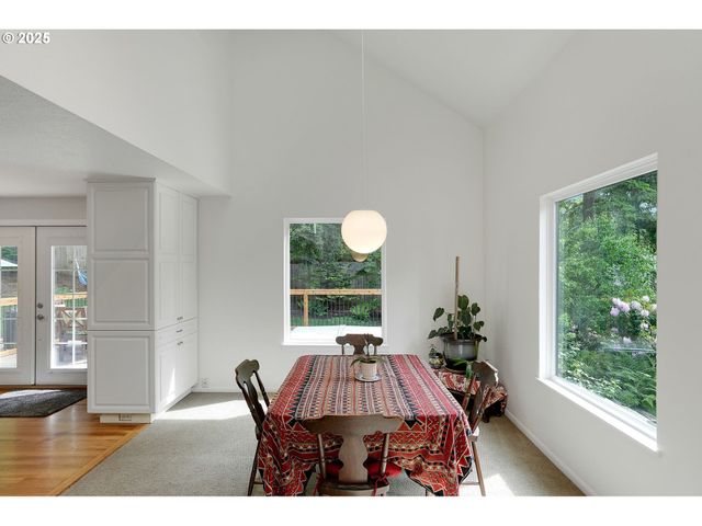 1946 ROBERTA Ave, Salem, OR 97302