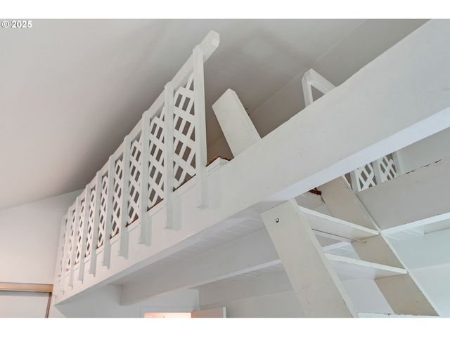 1946 ROBERTA Ave, Salem, OR 97302