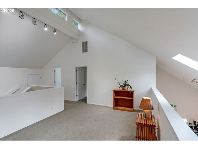 1946 ROBERTA Ave, Salem, OR 97302