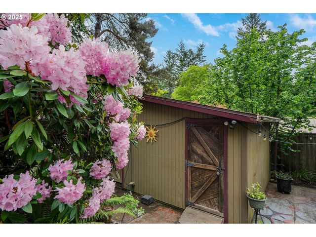 1946 ROBERTA Ave, Salem, OR 97302