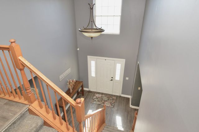 2004 Kingsbury Estates Drive, Plainfield, IL 60586