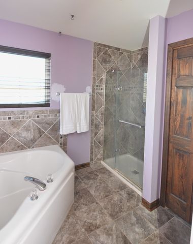 2004 Kingsbury Estates Drive, Plainfield, IL 60586