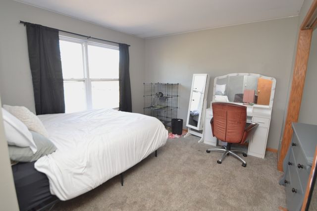 2004 Kingsbury Estates Drive, Plainfield, IL 60586